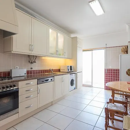 Feels Like Spacious Flat